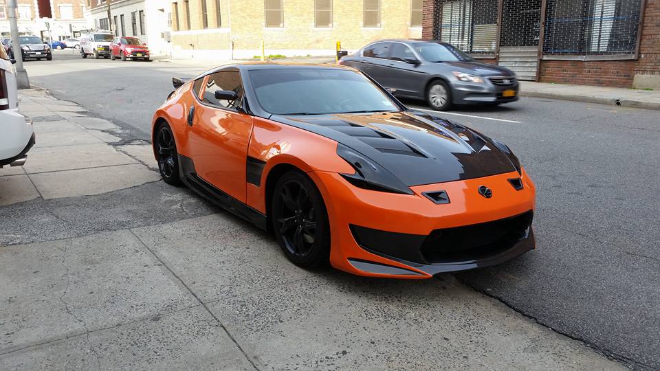 370Z Orange Vinyl Wrap Avery Dennison 