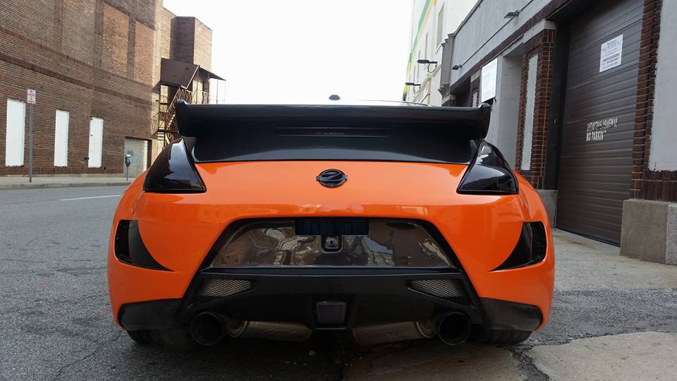 370Z Orange Vinyl Wrap Avery Dennison